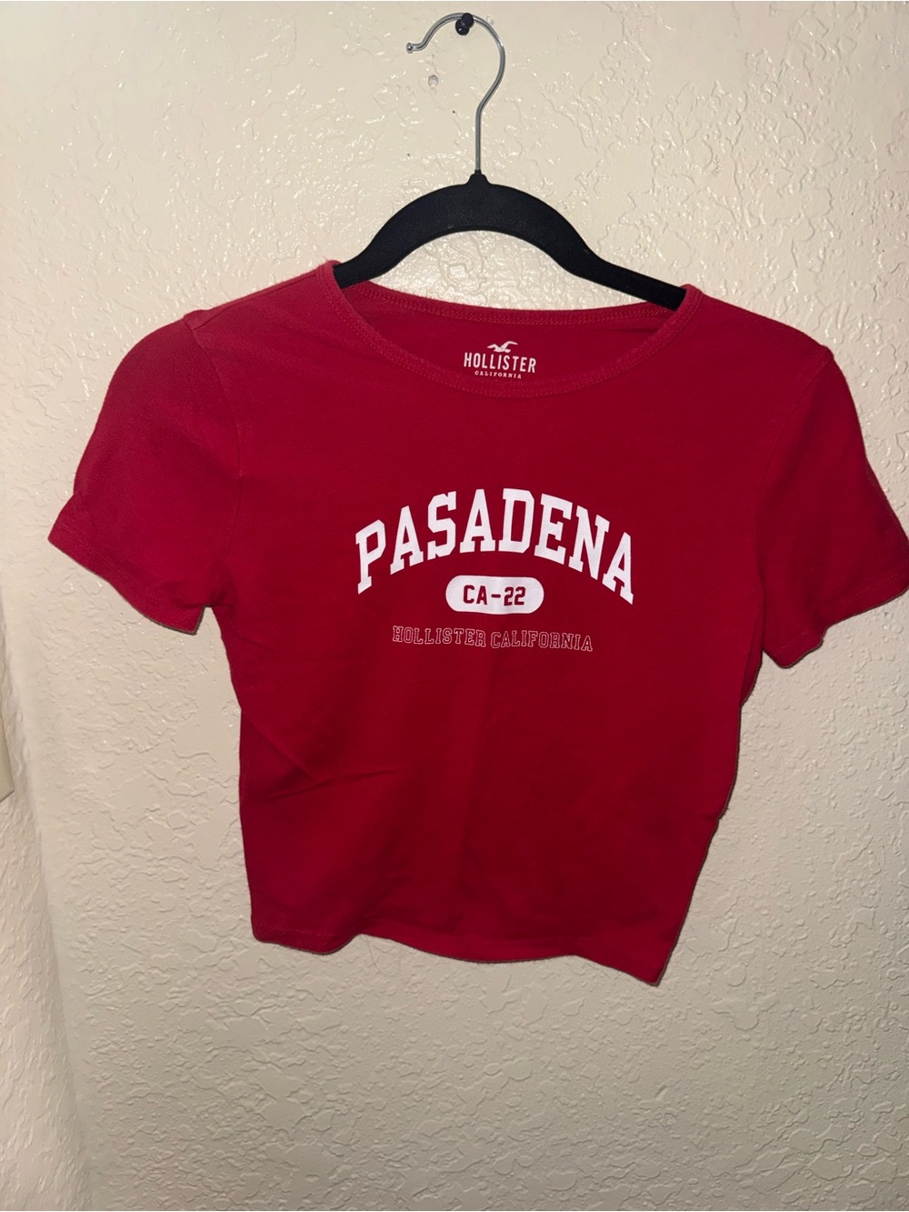 Hollister Red Pasadena Graphic Crop Top